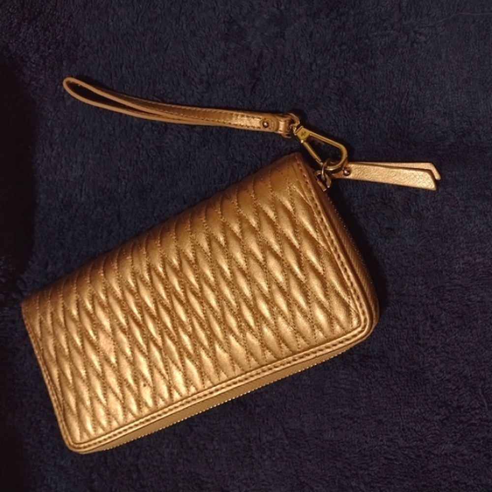 Quilted Gold Leather ISSAC MIZRAHI Wristlet, Throwback NWOT